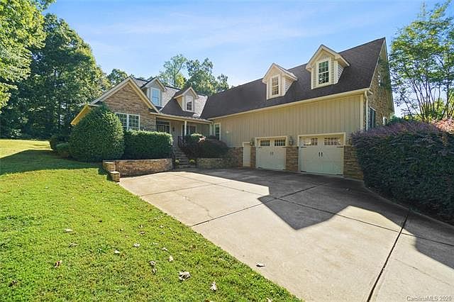 1st image of 129 Palmetto Dr