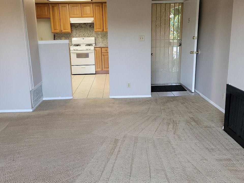 2nd image of 125 W Cedar St