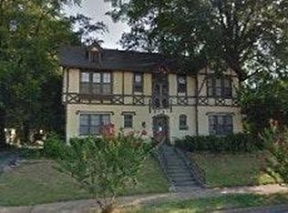 1872 Poplar Ave, Memphis, TN 38104