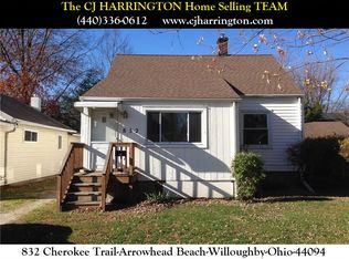 832 Cherokee Trl, Willoughby, OH 44094