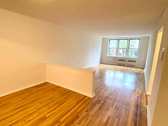 2nd image of 465 E 7th St #31
