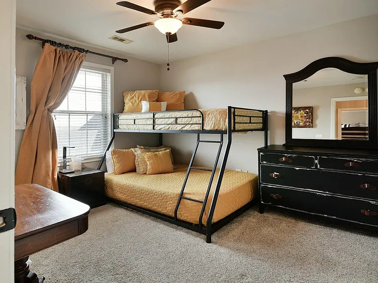614 Glassyrock Ct — Photo 15