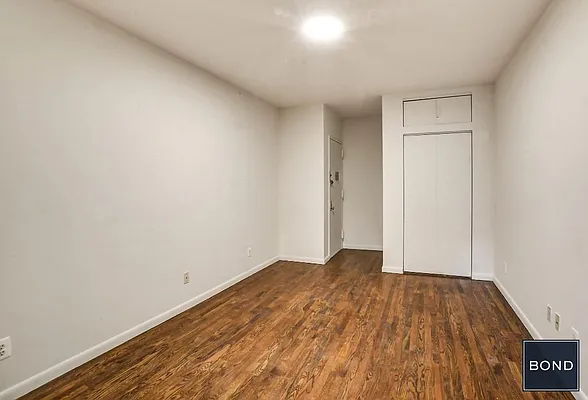 Rented by Bond New York | media 12