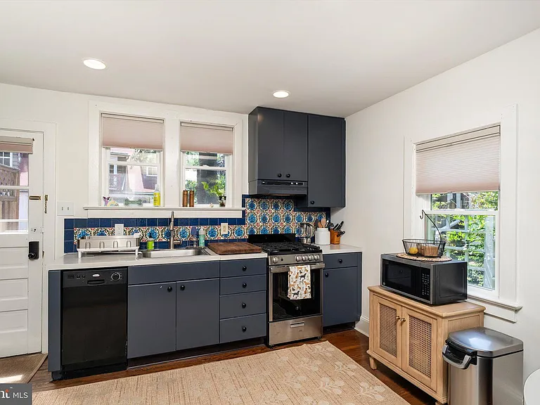 43 Spruce St #3 — Photo 10