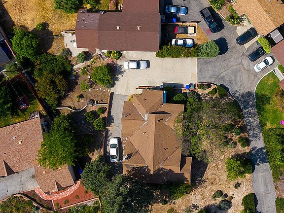 2nd image of 2828 Altura Ave