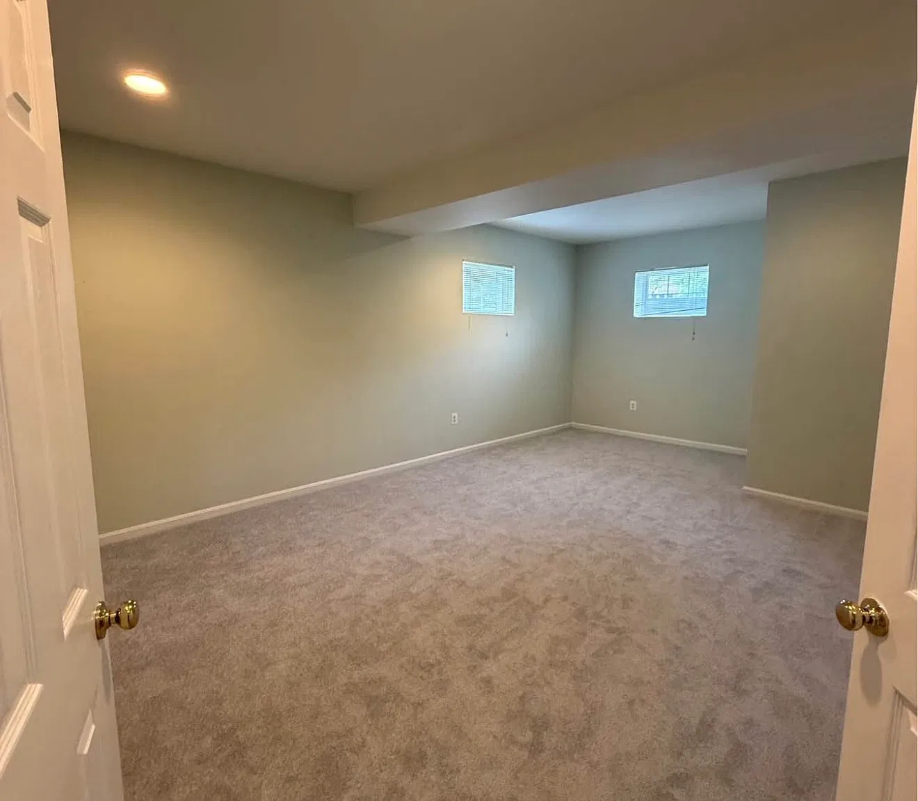2 bed, 4246 sqft, $1,800 — Photo 2