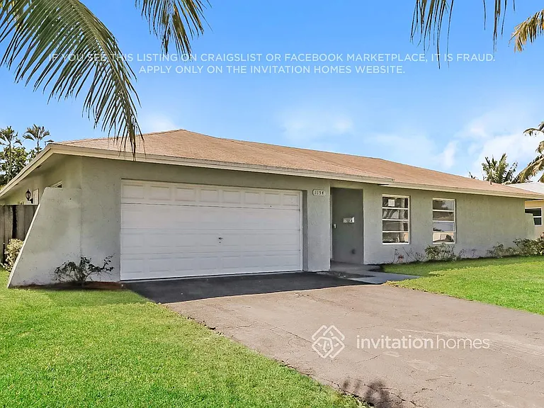 1154 SW 27th Ave — Photo 2