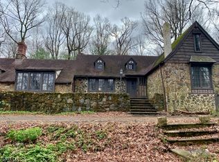 21 Rock Rd E, Dunellen, NJ 08812