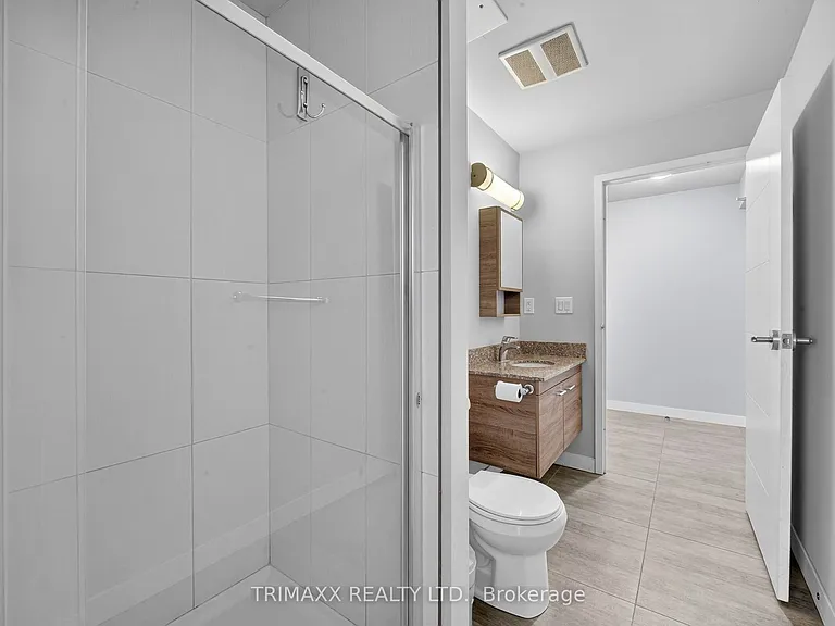 318 Spruce St #2102 — Photo 9