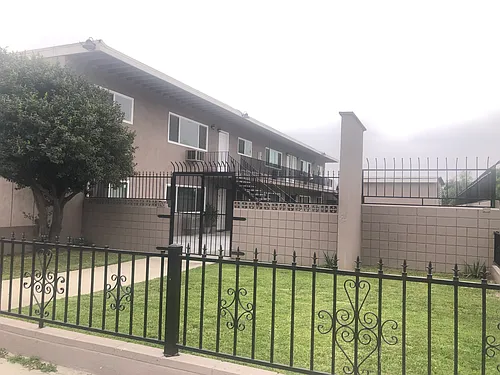 5461 Kingsley St #D Photo 1