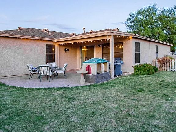 3rd image of 2196 S Thunder Tanner Dr
