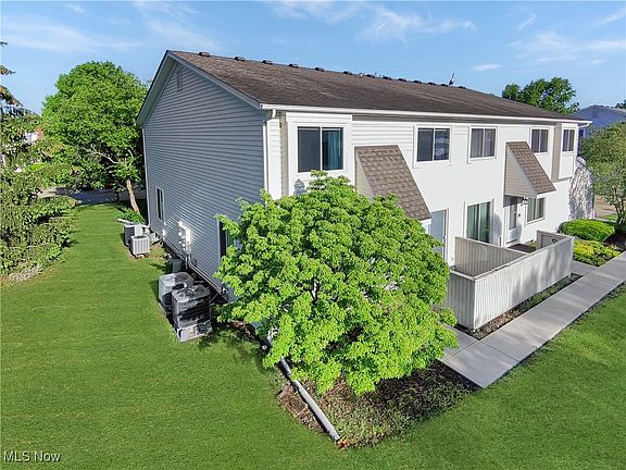 3rd image of 5540 Wrens Ln #26D
