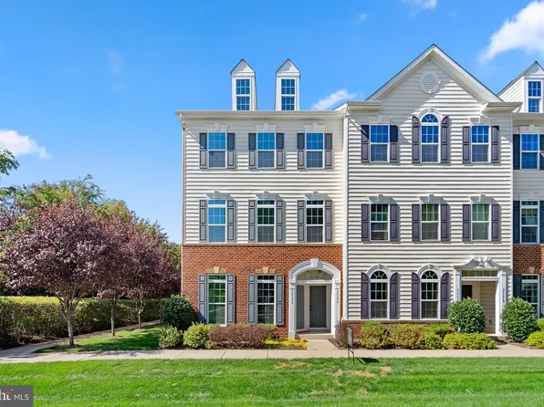 24684 Footed Ridge Ter, Sterling, VA 20166