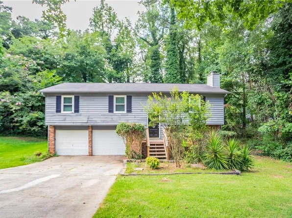 960 Redan Trl, Stone Mountain, GA 30088