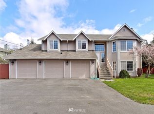 23207 84th Ave W, Edmonds, WA 98026
