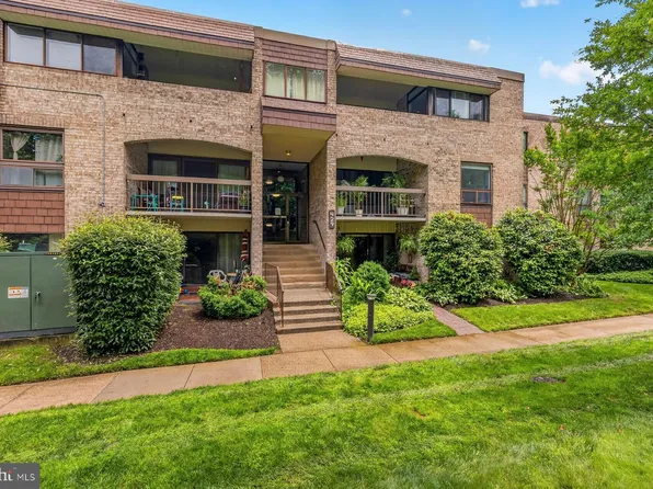 429 Christopher Ave #63, Gaithersburg, MD 20879
