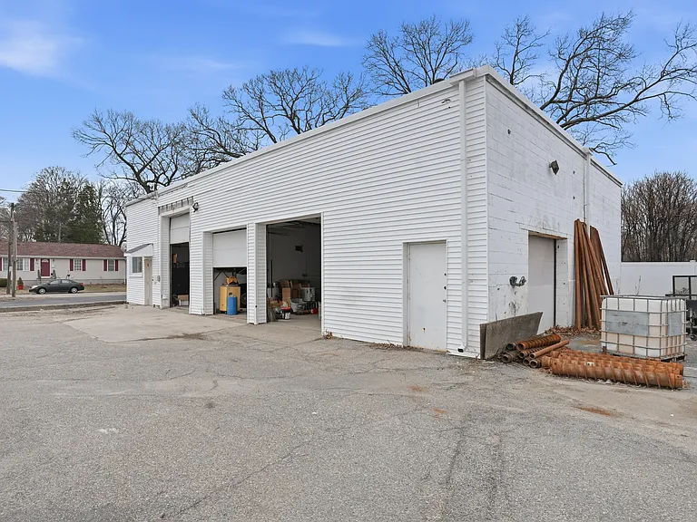 170 Armistice Blvd — Photo 2