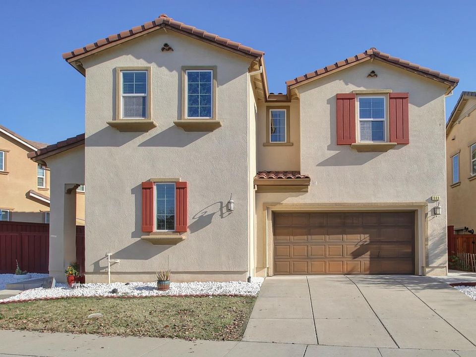1st image of 906 Blossom Rock Ln