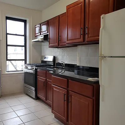 Rented by Capri Jet Realty Corp | media 19