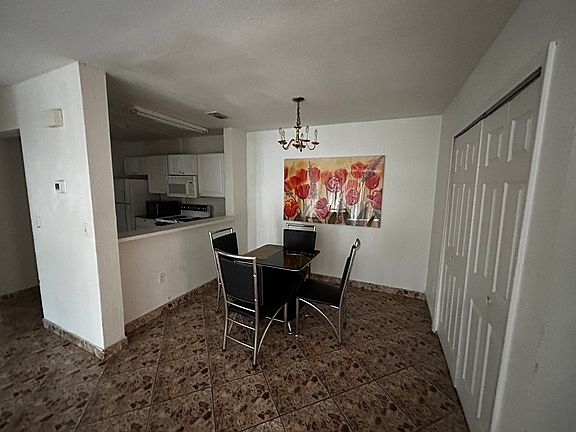 3rd image of 5208 Via Hacienda Cir APT 103