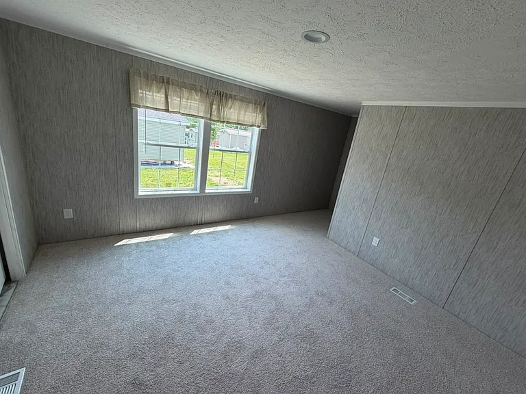 265 Brian Ln — Photo 12