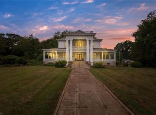 802 S Main St, Reidsville, NC 27320