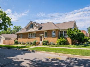 5301 W Belle Plaine Ave, Chicago, IL 60641