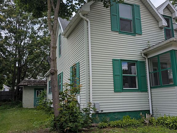2nd image of 1608 2nd St