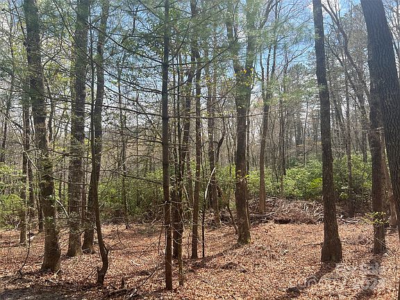 2nd image of 999 Sequoyah Woods Dr