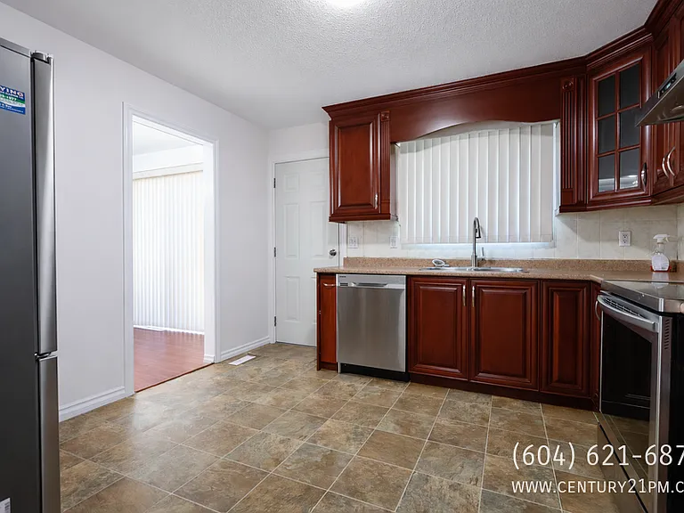 1940 Cordova Ct #UPPER — Photo 4