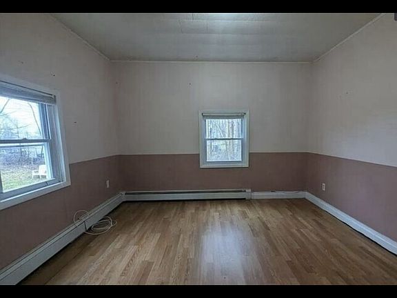4th image of 214 Valley Ave