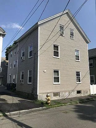 8 1/2 Allen St #1