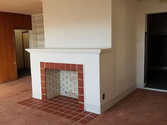 4th image of 111 W Cambridge Dr