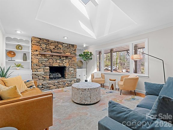 5th image of 4030 Little River Rd