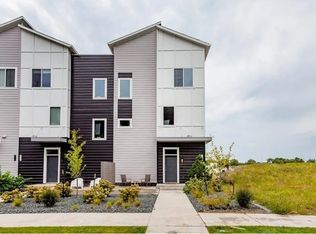 438 SW 12th St, Des Moines, IA 50309