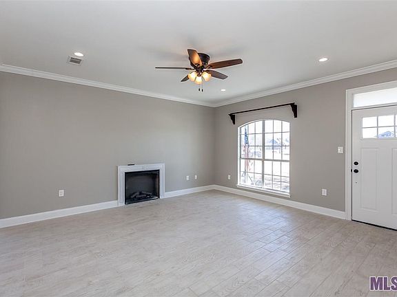5th image of 32519 Magnolia Ct