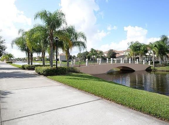 3rd image of 12211 Pasha Ln #3B