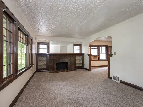 17926 East Park, 17926 E Park Dr, Cleveland, OH 44119