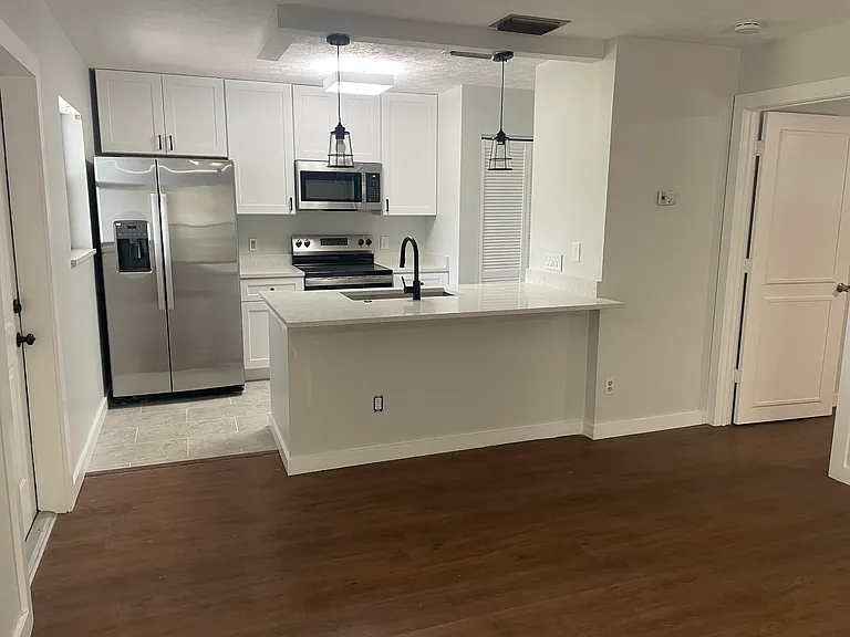 6535 SE Federal Hwy #201 — Photo 5