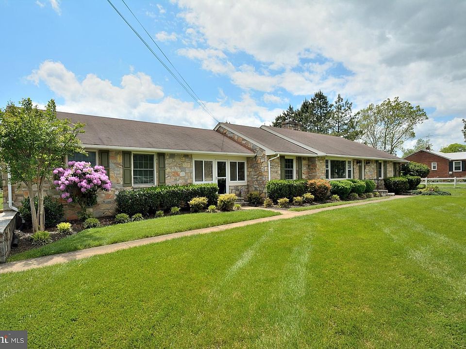 1st image of 24531 Arcola Mills Dr