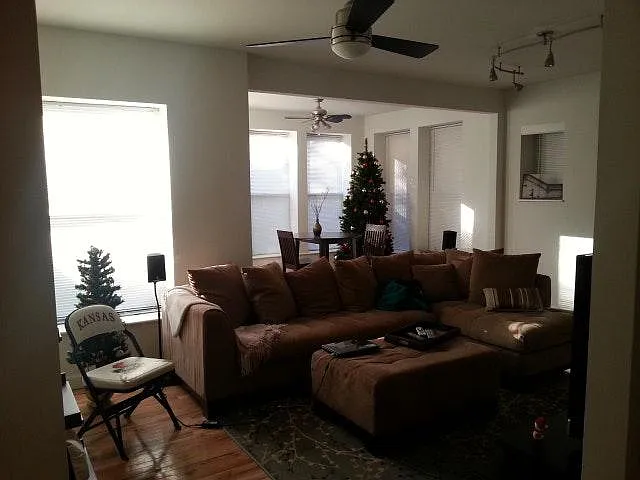 5567 Pershing Ave #1 — Photo 19