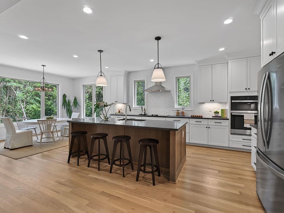 1st image of 2362 Lonicera Way