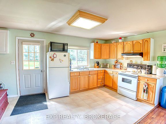 5th image of 1013 Turner Way