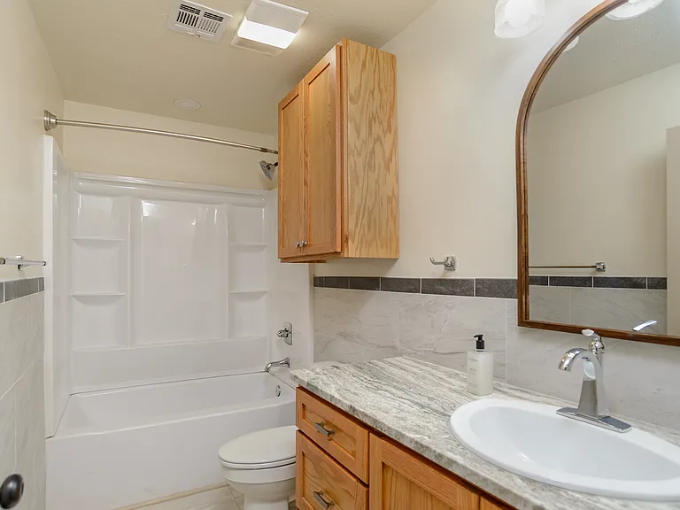 807 W Bennett Dr — Photo 32