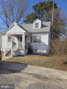 704 4th St, Sharptown, MD, 21861