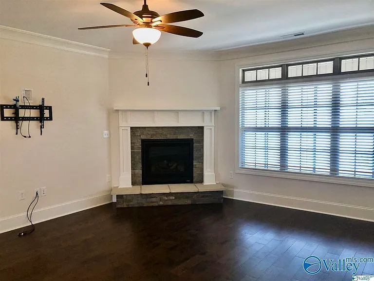 7505 Grayhawk Ct — Photo 5