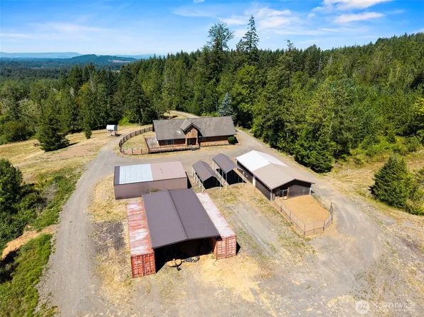 805 Luebke Road, Toutle, WA 98649