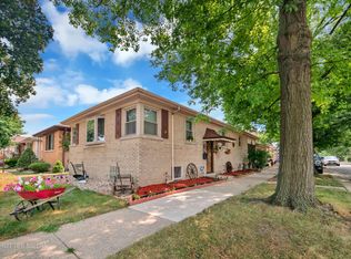 7124 28th St, Berwyn, IL 60402