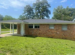 8224 W 37th St, Little Rock, AR 72204