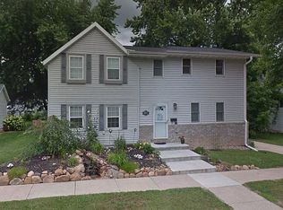 621 Mound St, Baraboo, WI 53913